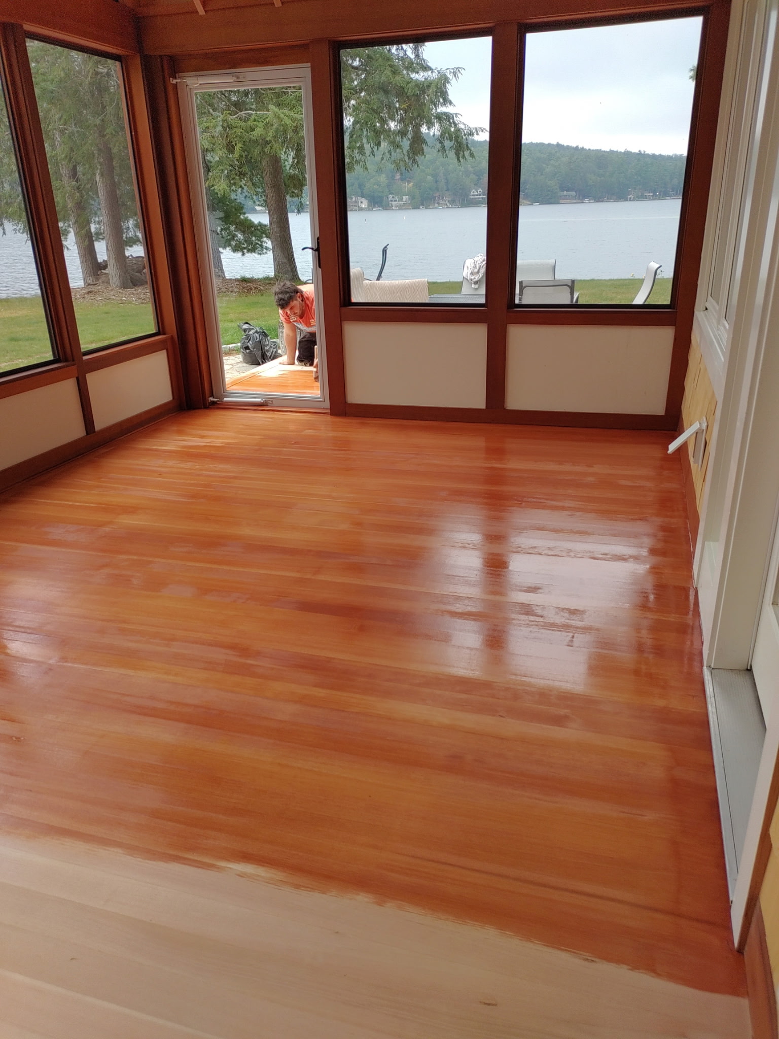 Herringbone pattern hardwood